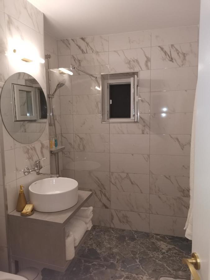 Bloom Box Apartments Крайова Экстерьер фото