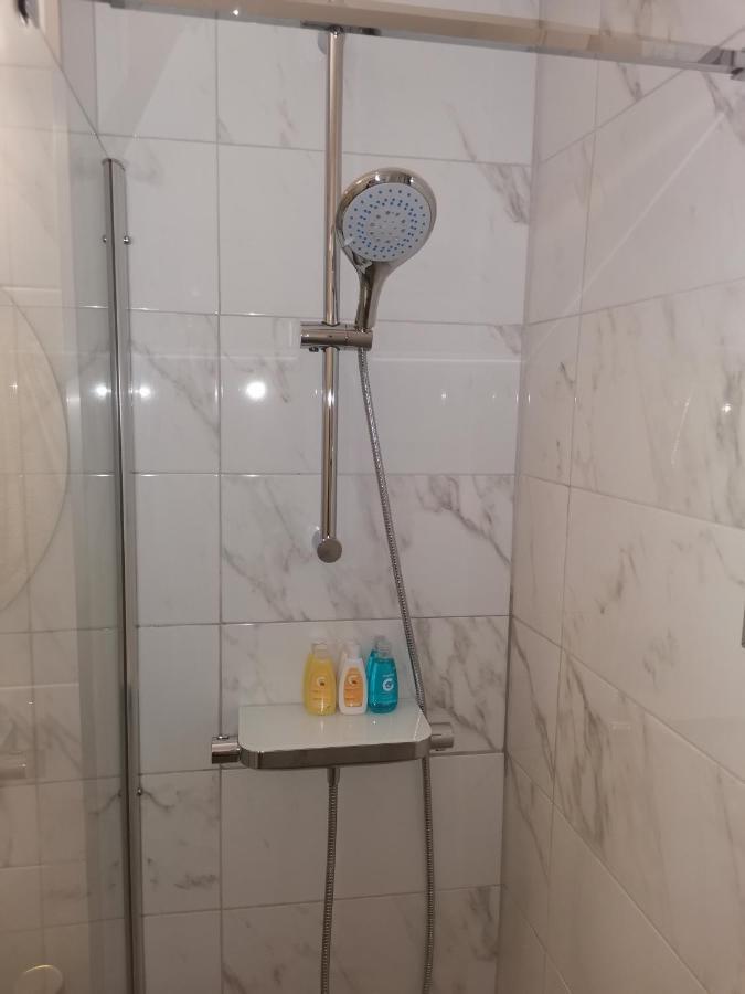 Bloom Box Apartments Крайова Экстерьер фото