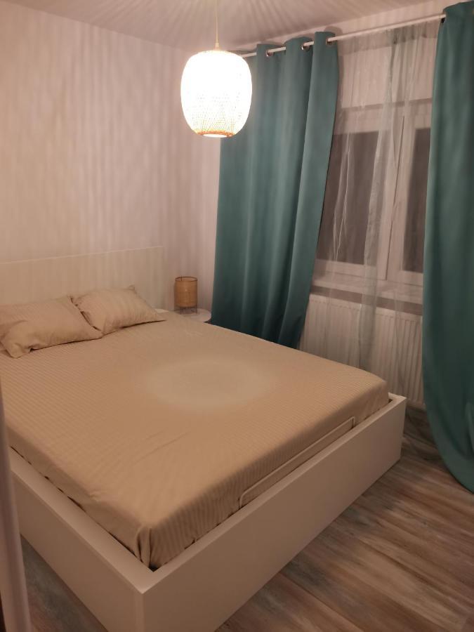 Bloom Box Apartments Крайова Экстерьер фото